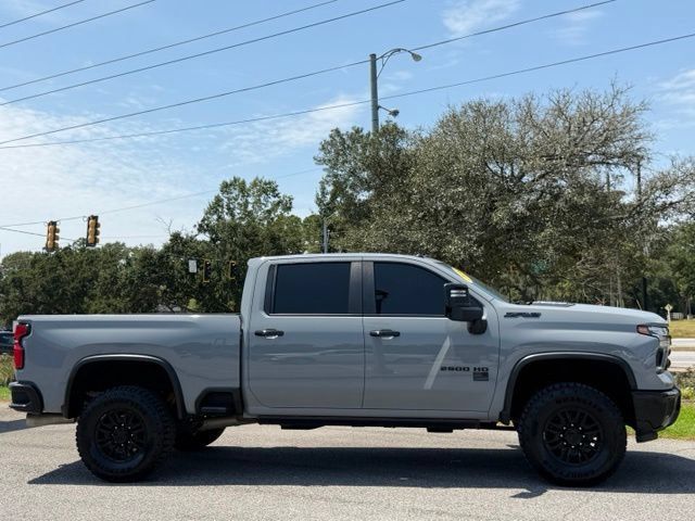 Used 2024 Chevrolet Silverado 2500 ZR2 w/ Technology Package AWD/4WD image 6