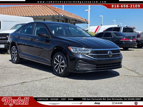 Used 2024 Volkswagen Jetta S FWD image 1
