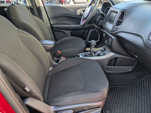 Used 2020 Jeep Compass Sport image 37