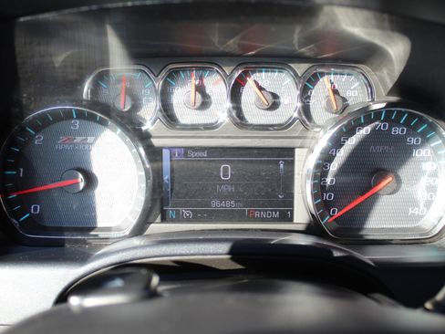 Used 2015 Chevrolet Silverado 2500 LT w/ LT Convenience Package image 28