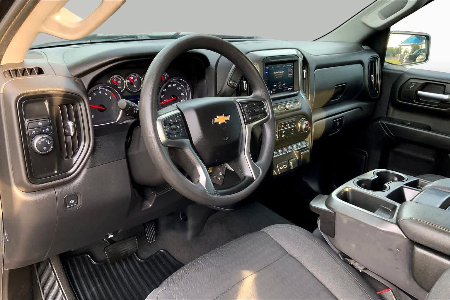 Used 2022 Chevrolet Silverado 1500 Custom w/ LPO, Dark Essentials Package RWD image 16