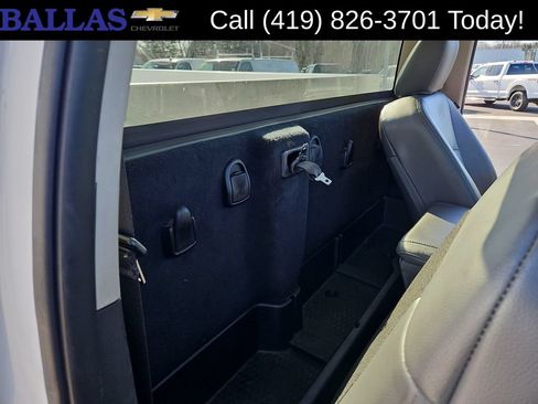Used 2015 RAM 2500 Tradesman RWD image 28