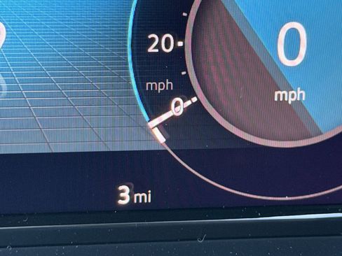 New 2026 Volkswagen Atlas Cross Sport SE image 31