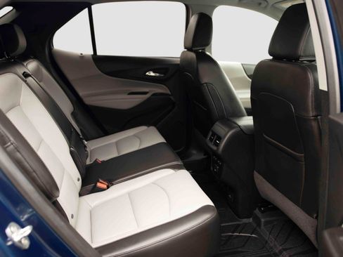 Used 2019 Chevrolet Equinox Premier FWD image 16