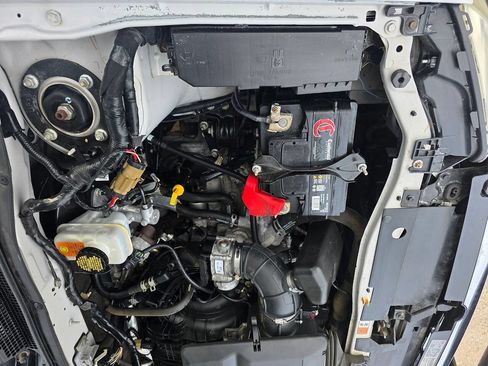 Used 2011 Ford Escape XLT image 43