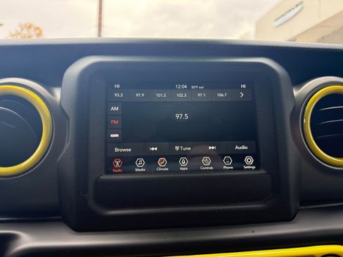 Certified 2023 Jeep Wrangler Unlimited Sport AWD/4WD image 22