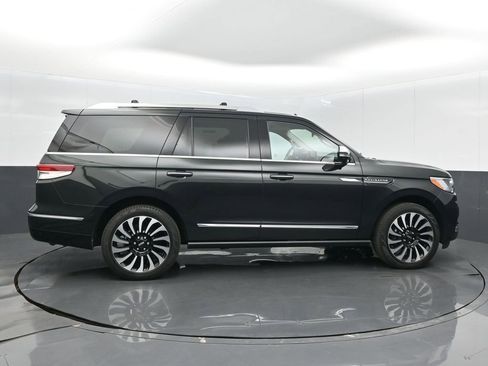 Used 2023 Lincoln Navigator Black Label AWD/4WD image 5
