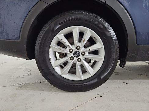 Used 2019 Kia Sorento LX w/ Option Group 020 image 13