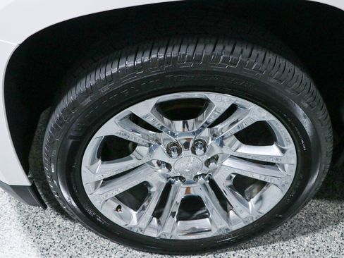 Used 2020 GMC Yukon SLT w/ Premium Edition RWD image 11
