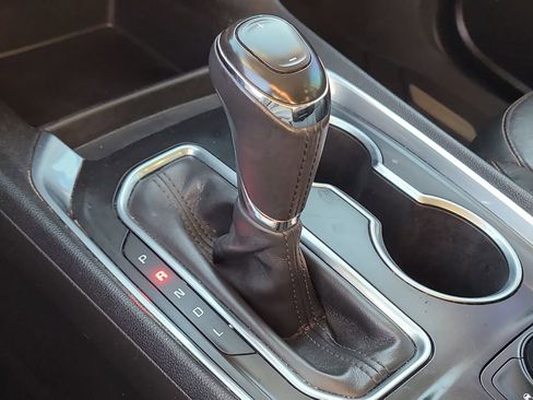 Used 2019 Chevrolet Traverse LT w/ LPO, Black Accent Package image 26