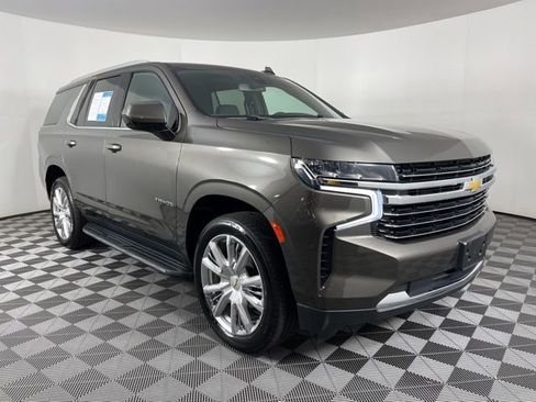 Used 2021 Chevrolet Tahoe LT image 2