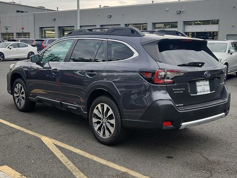 Used 2023 Subaru Outback Limited AWD/4WD image 4