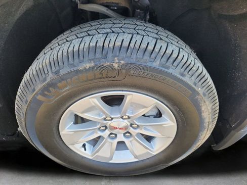 Used 2023 GMC Sierra 1500 SLE image 18