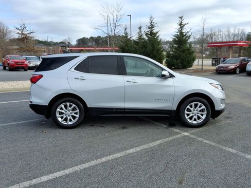 Used 2019 Chevrolet Equinox LT image 4
