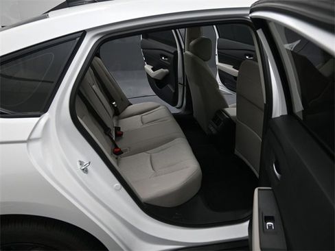 New 2025 Honda Accord SE image 2