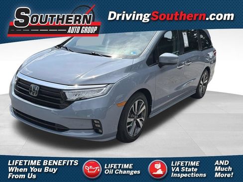 Used 2023 Honda Odyssey Touring image 1