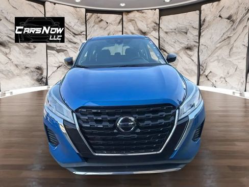 Used 2021 Nissan Kicks S FWD image 2