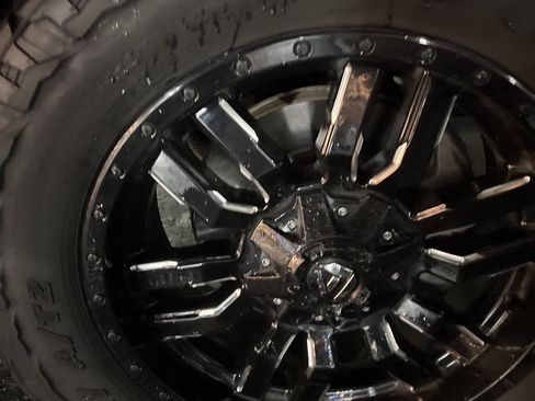 Used 2020 Chevrolet Silverado 1500 LT image 13