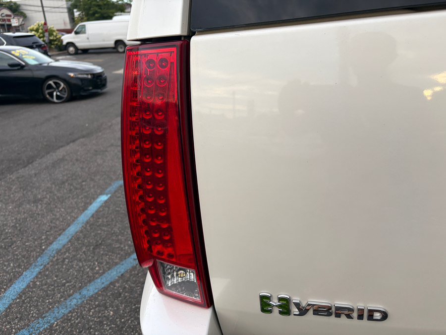 Used 2010 Cadillac Escalade 4WD Hybrid image 41