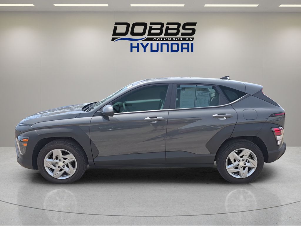 Used 2026 Hyundai Kona SE FWD image 2