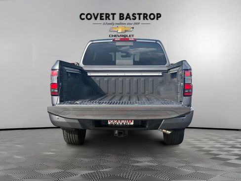 Used 2024 Nissan Frontier SL w/ Technology Package RWD image 6