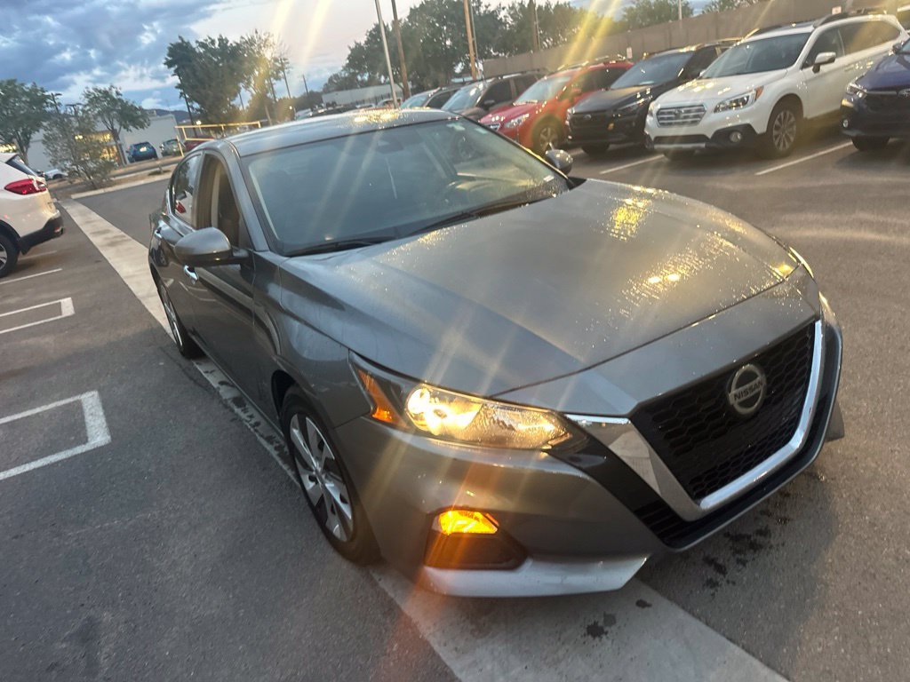 Used 2022 Nissan Altima 2.5 S FWD image 3
