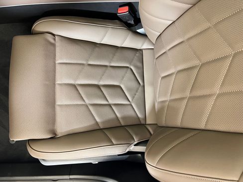 New 2026 BMW 530i w/ Executive Package image 25