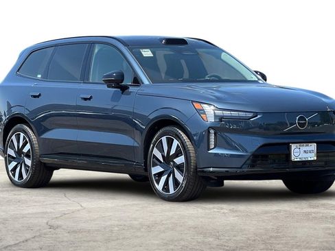 Used 2025 Volvo EX90 Ultra image 10