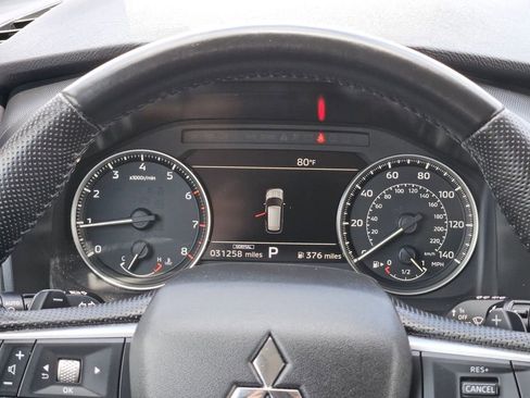 Used 2025 Mitsubishi Outlander SE AWD/4WD image 26