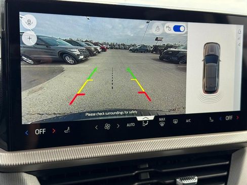 New 2026 Ford Explorer Active image 17