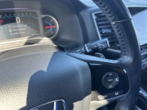 Used 2020 Honda Pilot Touring image 23