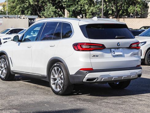 Used 2021 BMW X5 xDrive40i w/ Convenience Package image 4