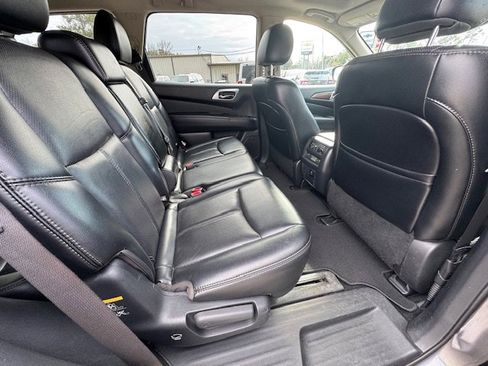 Used 2017 Nissan Pathfinder Platinum w/ Cargo Package image 17