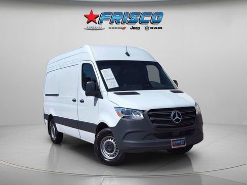Used 2025 Mercedes-Benz Sprinter 2500 image 1