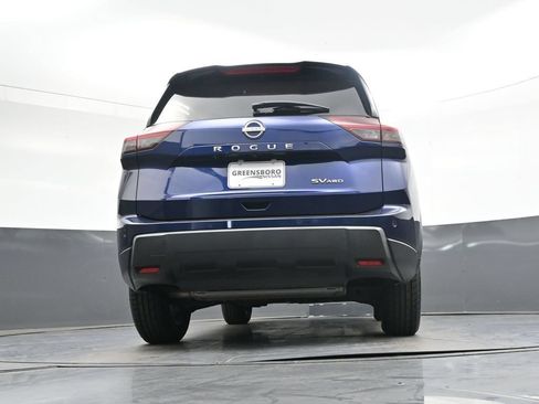 Used 2024 Nissan Rogue SV AWD/4WD image 43