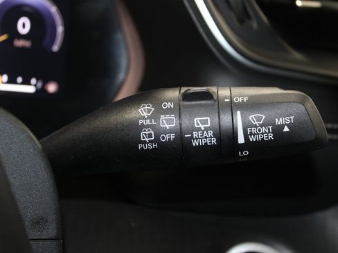 Used 2023 Jeep Grand Cherokee L Laredo image 41