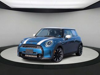 Used 2022 MINI Cooper S FWD video 1