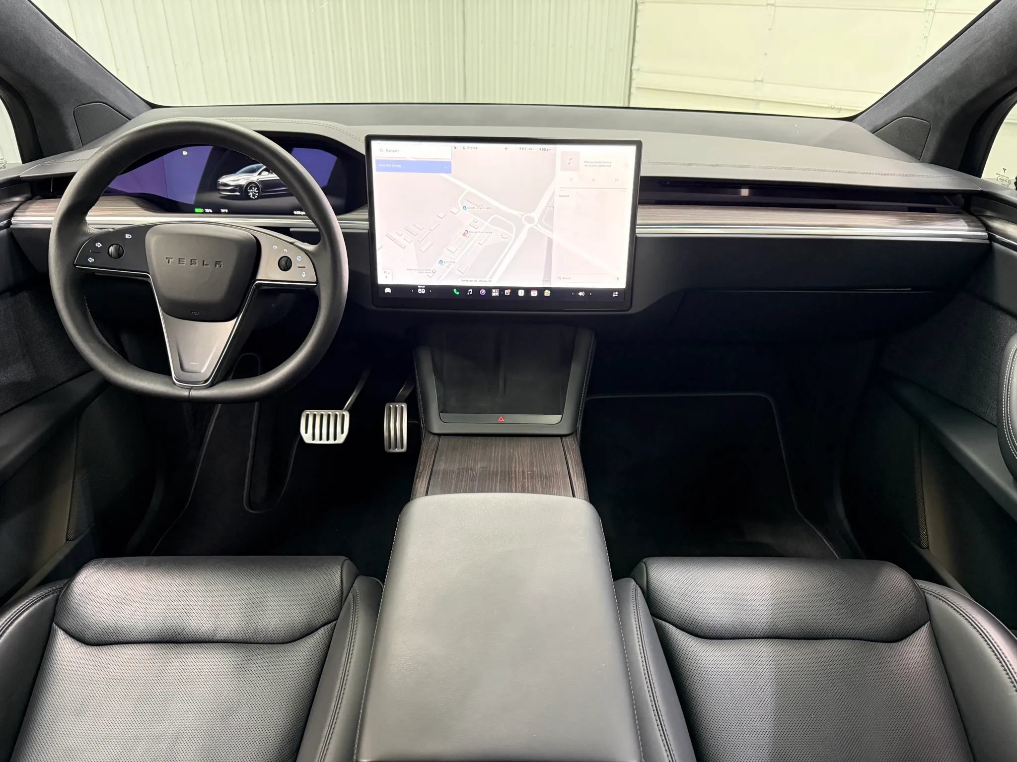 Used 2024 Tesla Model X AWD/4WD image 13