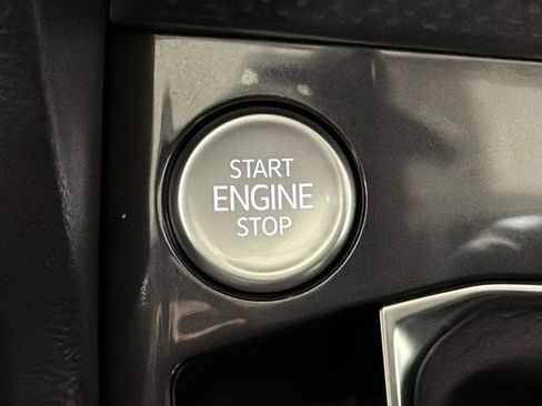 Used 2024 Volkswagen Tiguan S image 28