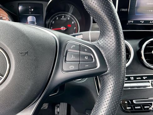 Used 2019 Mercedes-Benz GLC 300 image 22