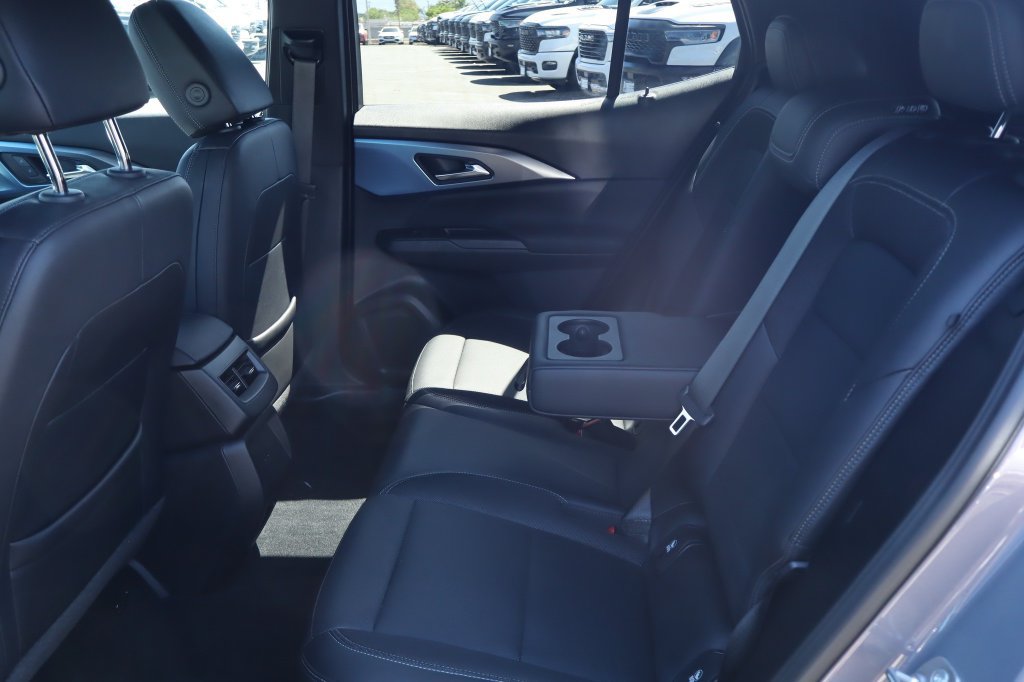 Used 2024 Chevrolet Equinox EV LT FWD image 34