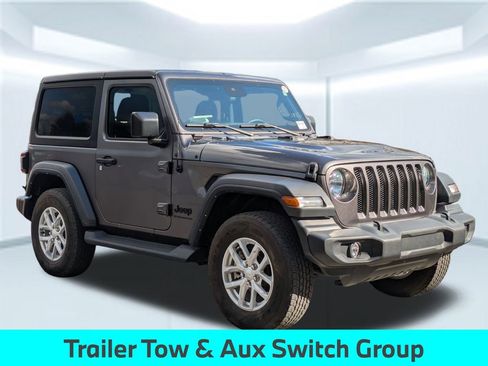Used 2023 Jeep Wrangler Sport S image 9