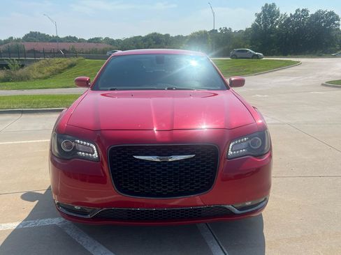 Used 2017 Chrysler 300 S AWD/4WD image 3