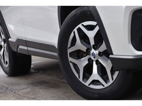 Used 2020 Subaru Forester Premium image 10