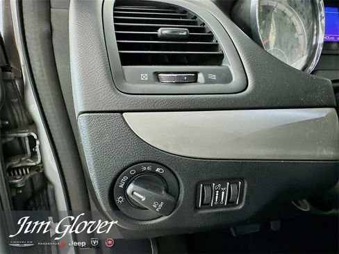 Used 2019 Dodge Grand Caravan GT image 22