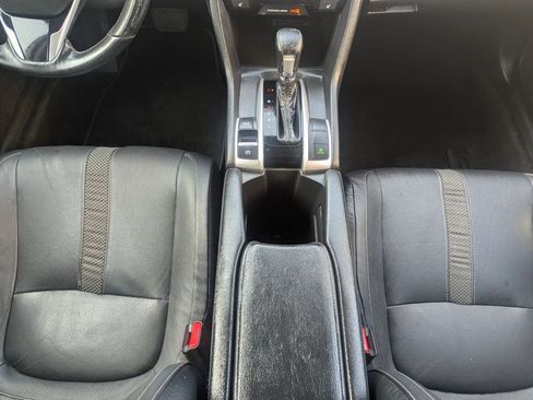 Used 2019 Honda Civic EX-L image 11