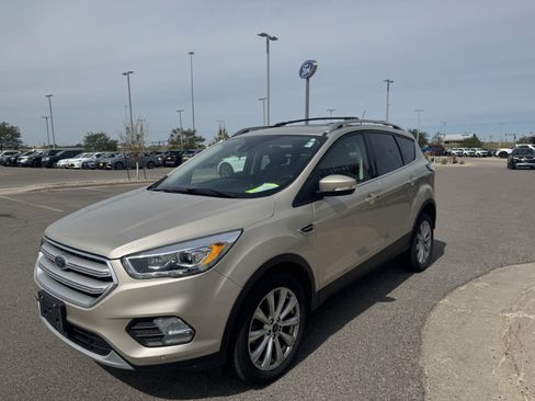 Used 2018 Ford Escape Titanium w/ Ford Safe & Smart Package AWD/4WD image 3