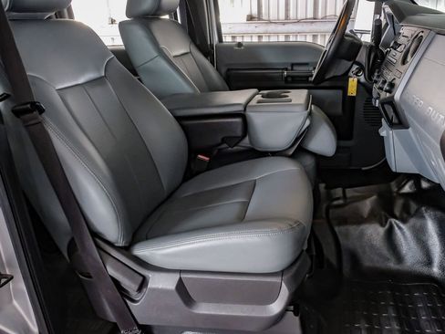 Used 2014 Ford F450 XL w/ Power Equipment Group image 30