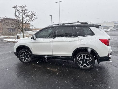 Certified 2023 Honda Passport Elite image 43