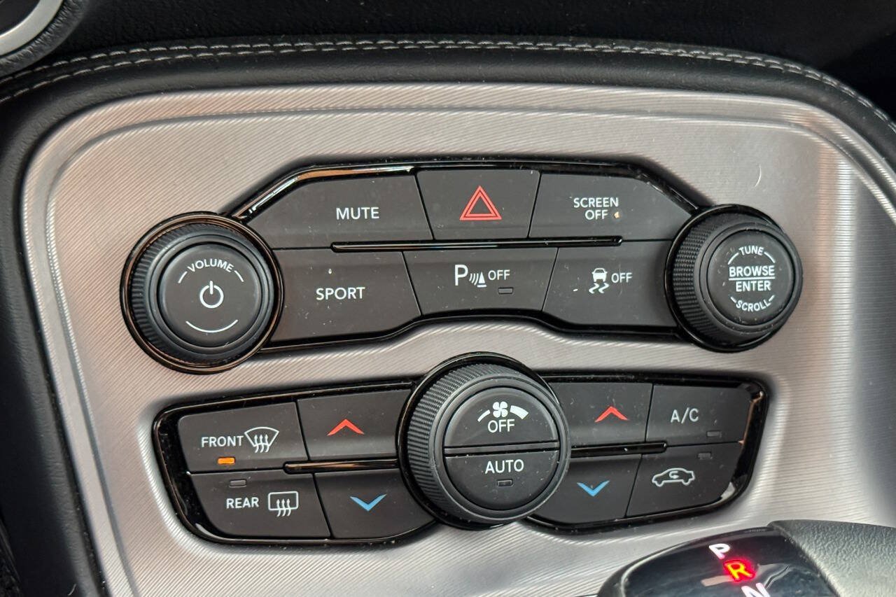 Used 2023 Dodge Challenger GT w/ Blacktop Package AWD/4WD image 31